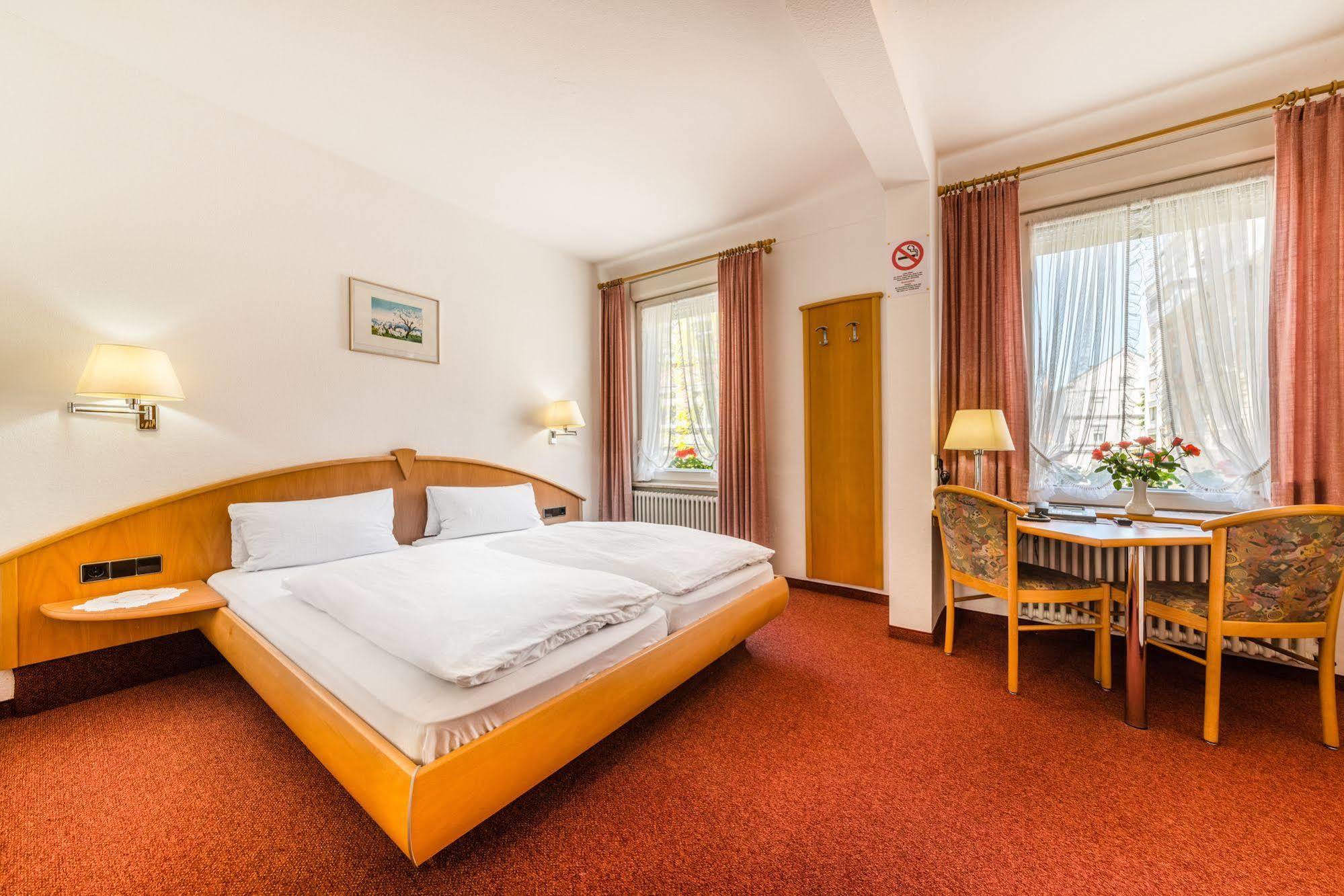 Hotel Goldener Sternen Konstanz Dış mekan fotoğraf